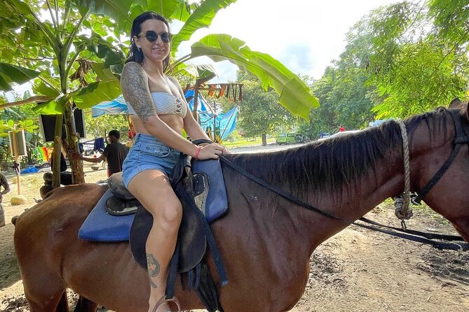 Horseback Riding In The Ocean from Montego Bay Private Transfer - Why private transport adds value