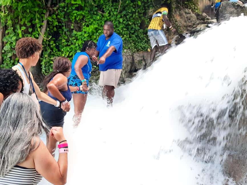 Jamaica Dunn's River Falls guided tour from Ocho Rios hotels - How the $59 price works for you