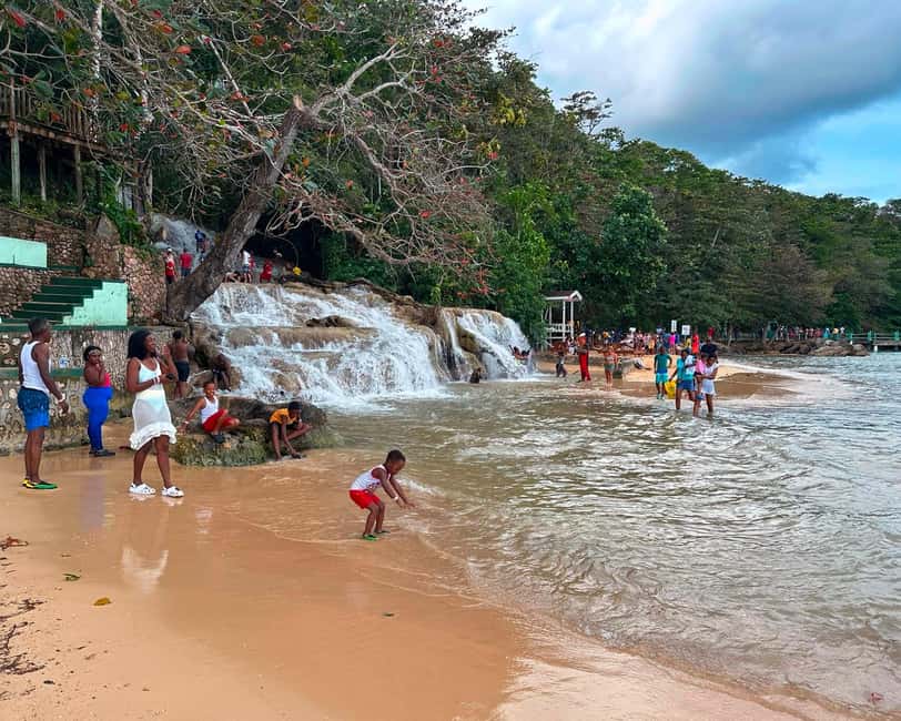Jamaica Dunn's River Falls guided tour from Ocho Rios hotels - Who will enjoy this most