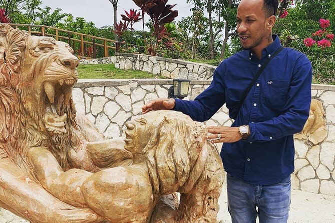Jamaica Giants sculpture park, art galleries - Jamaica Giants is art in a working natural setting