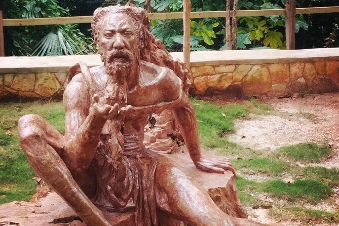 Jamaica Giants sculpture park, art galleries - Transport can shape the whole experience