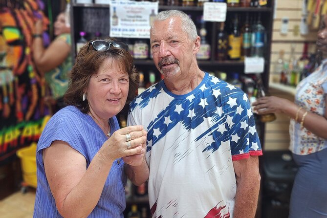 Jamaican Street Food and Rum Tasting Private Tour - George’s role and the value of a private group