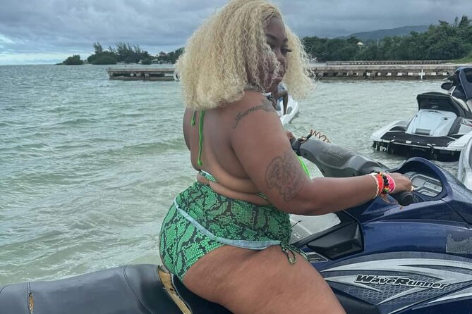 Jet Car, Jet Ski and Parasailing Experience - Beach time between the rides