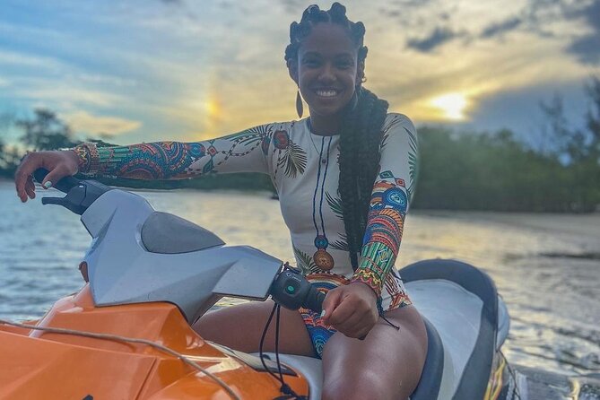 Jet Ski and Beach with Private Transportation from Montego bay Resorts - A 30-Minute Jet Ski Ride for Beginners