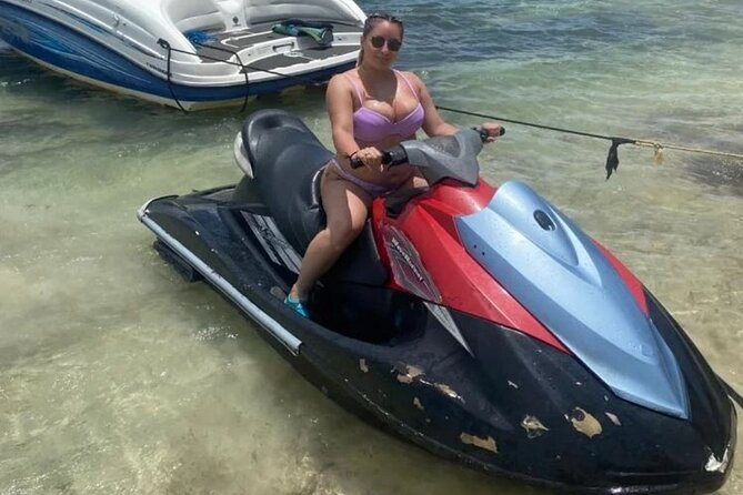 Jet Ski/ Parasailig Water Activity in Montego Bay Jamaica. - What the jet ski ride feels like