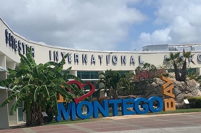Kingston Airport Pick up/ Drop off (Norman Manley Int) - Is $50 per person a good value?