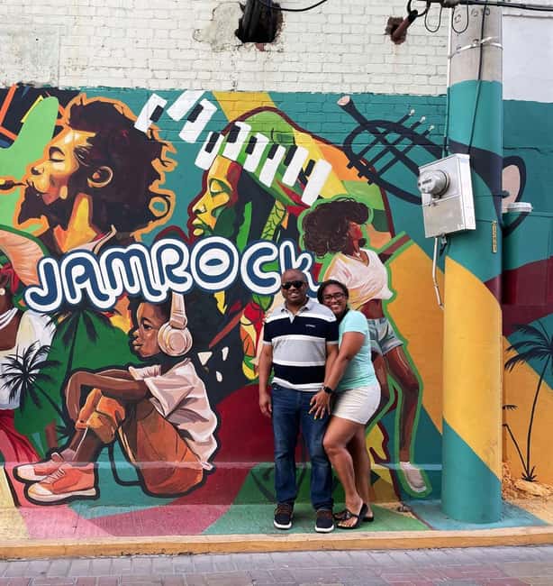 Kingston: Walking Tour with Mural Exploration - Through the Kingston Art District