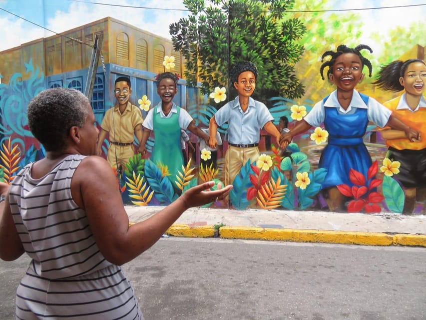Kingston: Walking Tour with Mural Exploration - South Parade and the Heart of Downtown