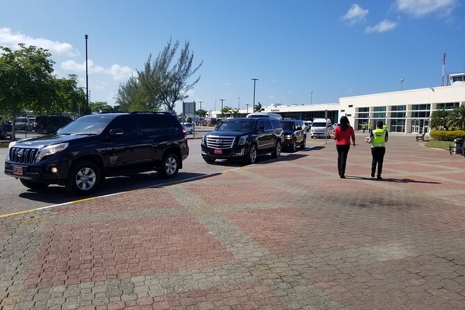 Luxury MBJ Airport Transfer to Montego Bay Hotels - A private arrival at Sangster International Airport