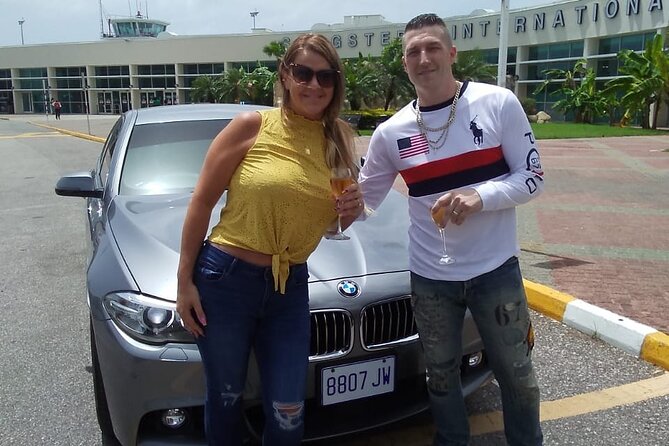Luxury Transfer: Montego Bay Airport - Negril & Ocho Rios Resorts - Leaving Sangster Airport without the usual scramble