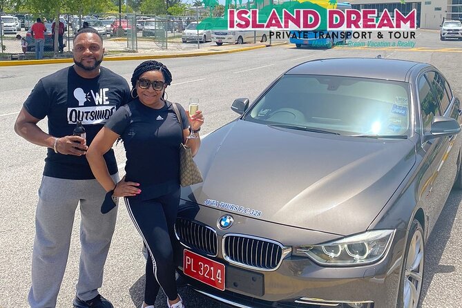 Luxury Transfer: Montego Bay Airport - Negril & Ocho Rios Resorts - The drivers make the long transfer feel personal