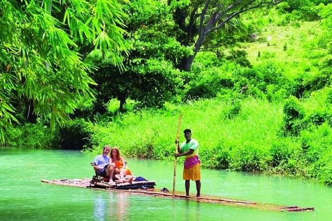 Martha Brae Rafting from Montego Bay - PPP - Drifting down the Martha Brae River