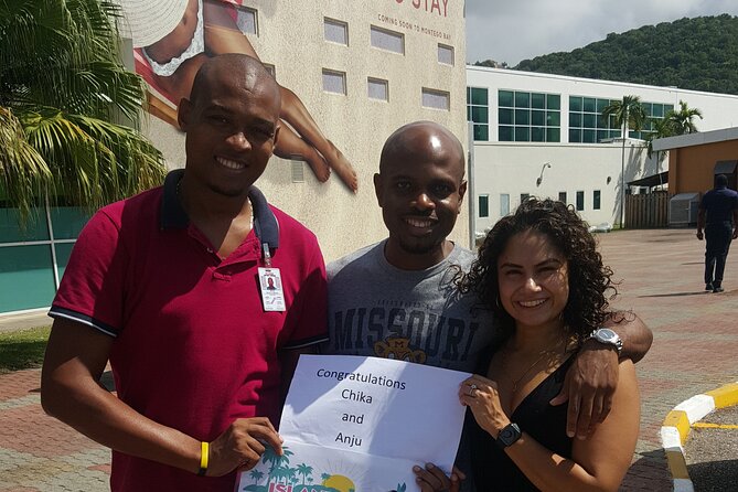 Montego Bay Airport Private Taxi: Secrets St James/ Wild Orchid - Landing at Sangster International Airport