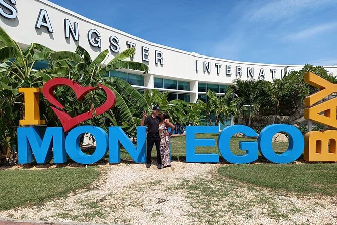 Montego Bay Airport Private Transfer to Hotels in Montego bay - Leaving Montego Bay Airport without the usual guesswork