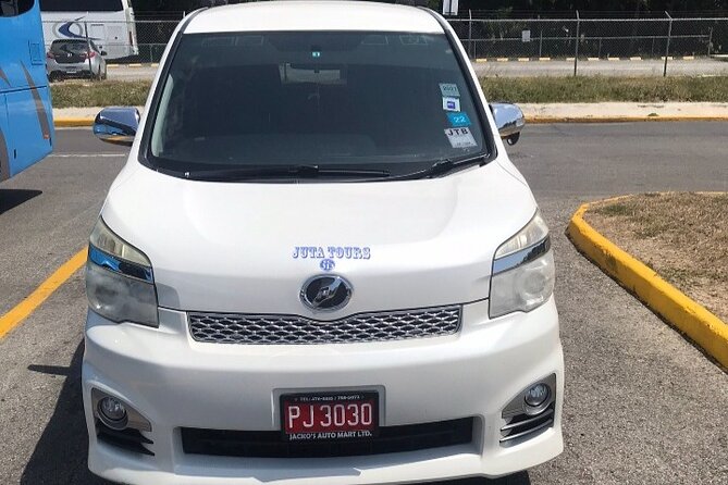 Montego Bay Airport Taxi to Princess Grand Jamaica Green Island - A long westbound ride made easier