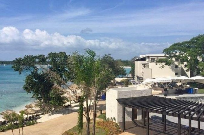 Montego Bay Airport to Royalton/Hideaway Negril Private Transfer - Optional stops without turning the ride into a tour