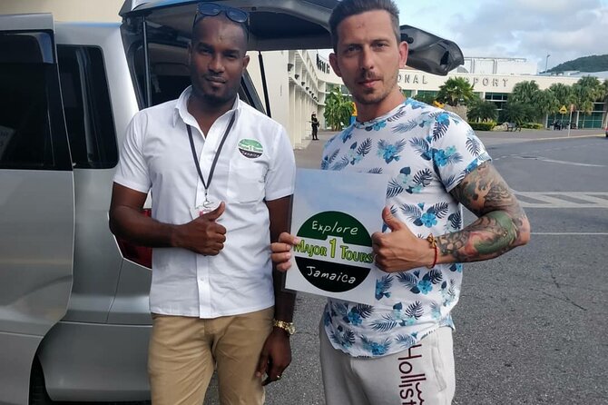 Montego Bay Airport Transfer to Ocean Eden Bay and Coral Spring - A calm start after Sangster International Airport