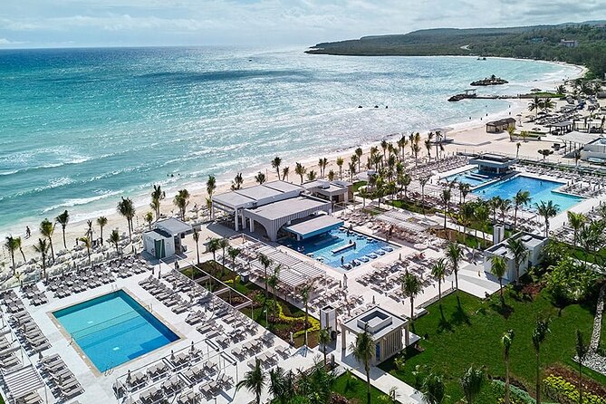 Montego Bay Airport Transfers to Hotels in Falmouth/ Trelawny - What the service is best for