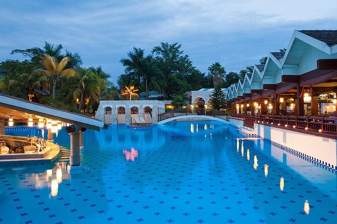 Montego Bay Airport Transfers to Negril Hotels Jamaica - The 1.5 to 2-hour ride to Negril