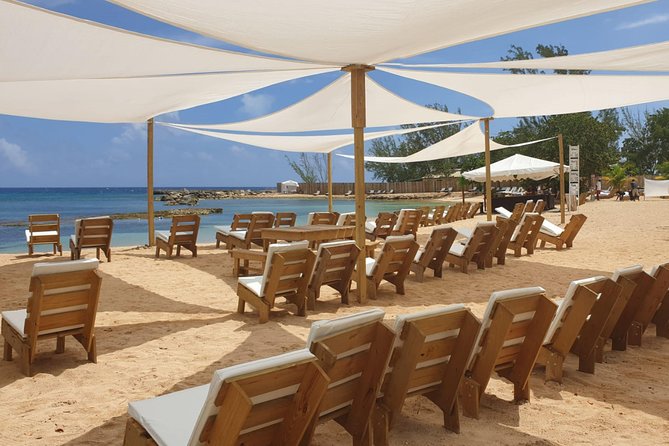 Montego Bay: Bamboo Beach Break - The ride from Montego Bay to the north coast