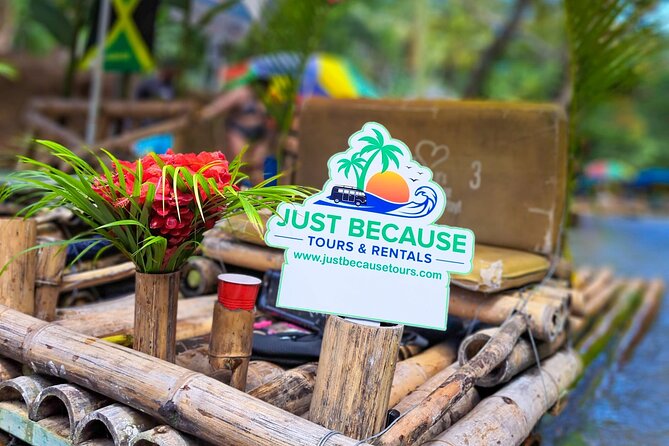Montego Bay: Bamboo Rafting with Limestone Massage & Shopping - Why the private format matters