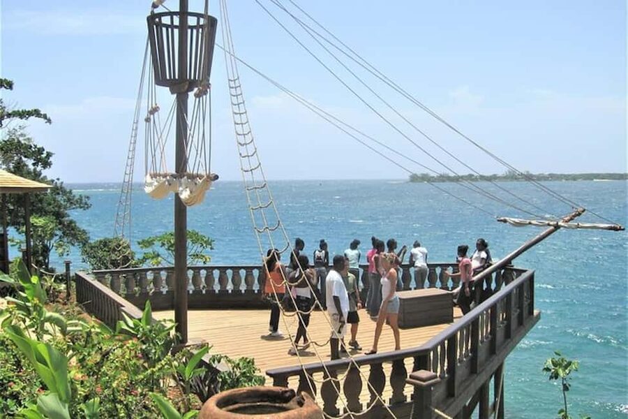 Montego Bay: Bob Marley's Nine Mile Admission & Guided Tour - How authentic is the Nine Mile experience?