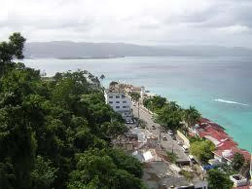 Montego Bay City and Rose Hall Haunted House Tour - Souvenirs, coffee, rum, and spices