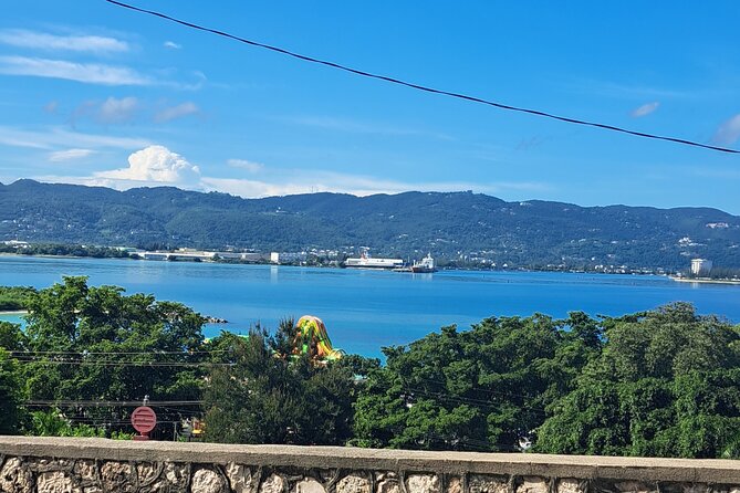 MONTEGO BAY City Highlights Tour - Local neighborhoods from Bogue to Ironshore