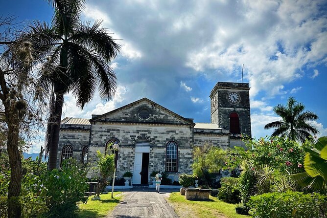 Montego Bay City Tour & Magaritaville with shopping - Doctor’s Cave Beach and the separate admission fee