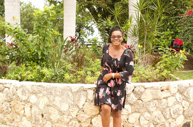 Montego Bay community highlight - Tracks and Records for food, music, and a photo stop
