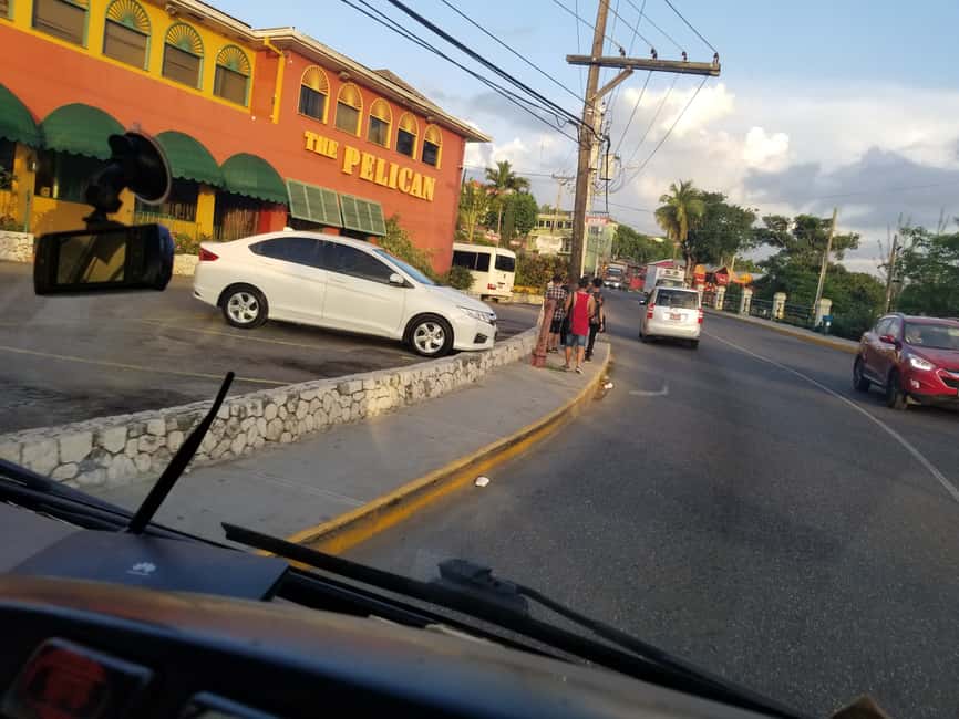 Montego Bay Excursion and Beach - A Look at the Local Food Market