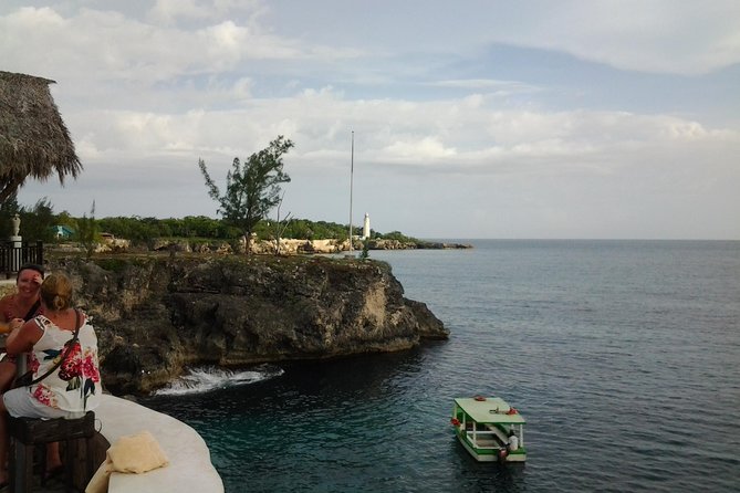 Montego Bay Excursion Negril 7 Miles Beach, Rick's Cafe and Time Square Shopping - Seven Miles of White Sand at Negril