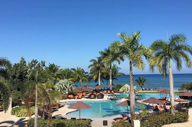 Montego Bay Highlights Tour from Montego Bay - Sam Sharpe Square and the Cultural Center