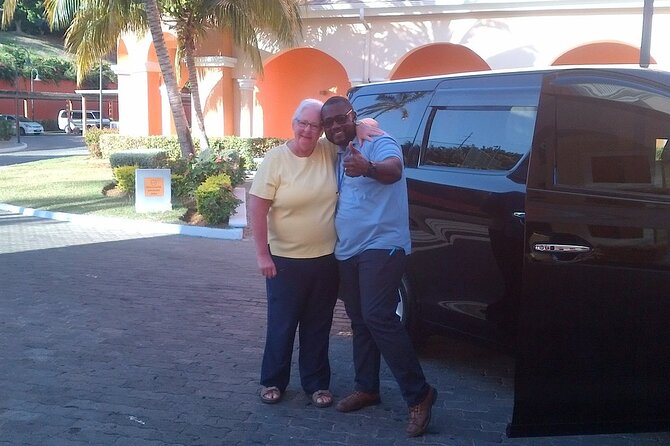Montego Bay Hotels Airport Private Transfer - Group size, luggage, and comfort