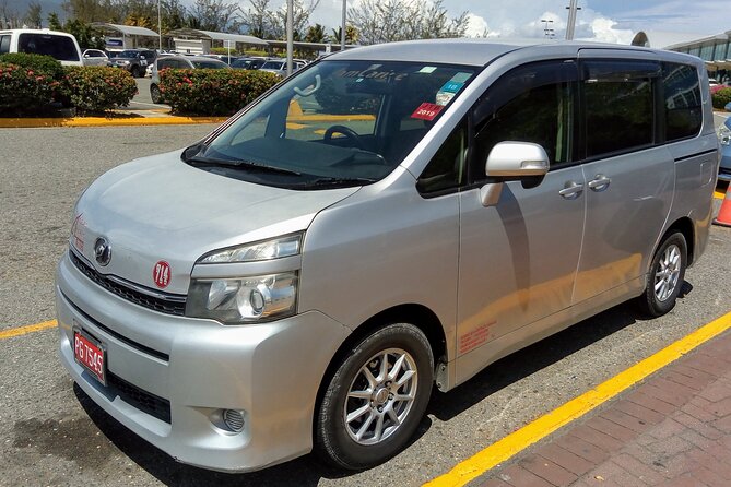 Montego Bay Hotels Private Airport Transfer from Montego Bay(MBJ) - Red Stripe, bottled water, and the small welcome