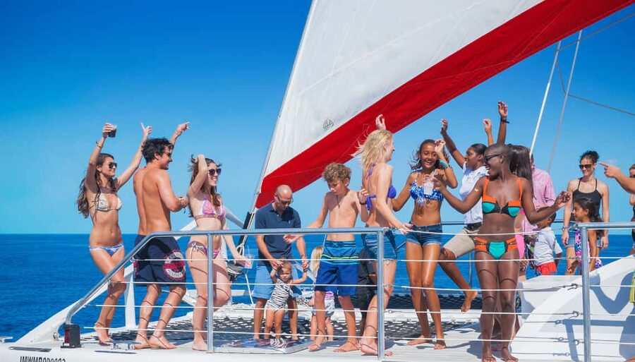 Montego Bay: Reggae Family Catamaran Cruise with Snorkeling - A short Jamaican cruise with several kinds of fun