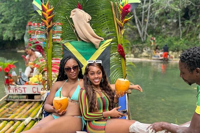 Montego Bay's Guided Bamboo Rafting Tour & Hip-strip Shopping - Small extras that make the river stop special