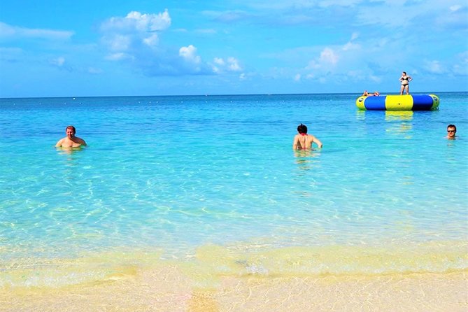 Montego Bay Shore Excursion: Doctor's Cave Beach & Montego Bay City Highlights - A smart split between Montego Bay sights and sand