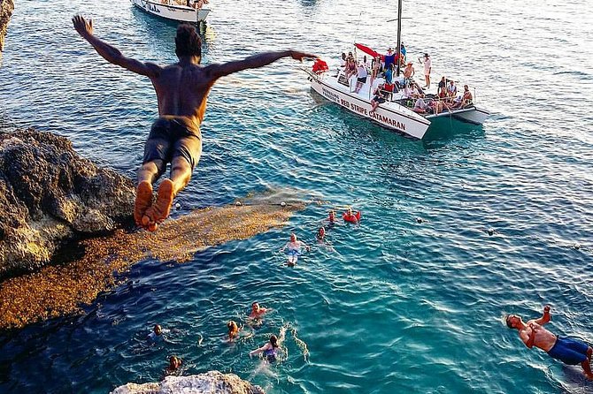 Negril 7 Mile Beach & Rick's Café Combo Tour from Montego Bay - What makes Seven Mile Beach a good middle stop