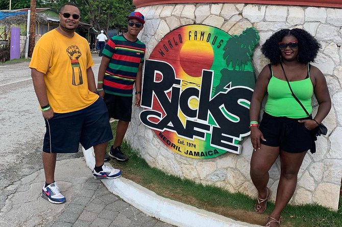 Negril 7 Mile Beach & Ricks Cafe Sunset Tour (Private ) - Rick’s Cafe, cliff jumping, and the sunset