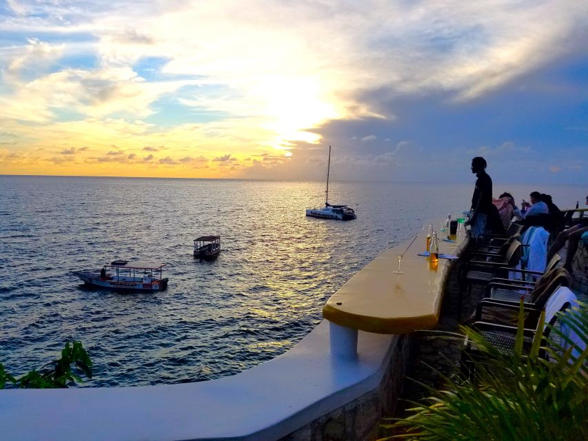 Negril Beach Experience & Rick's Cafe from Montego Bay - What the $117 price covers