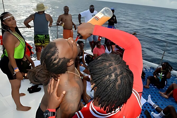 Negril Catamaran: Adults Sunset Party with Drinks & DJ - Who will enjoy this Negril catamaran?