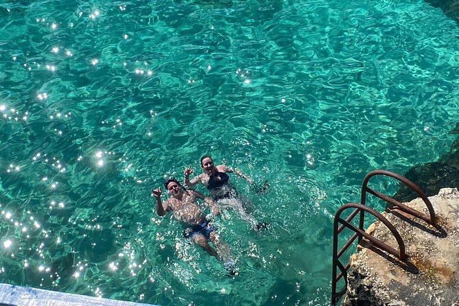 Negril day! beach and west end Cliffs with French Guide - More than sightseeing: Jamaican culture in French