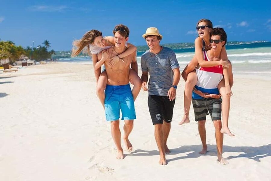 Negril Day Trip to Seven Mile Beach & Rick's Cafe w/Admissio - Who will enjoy this day most