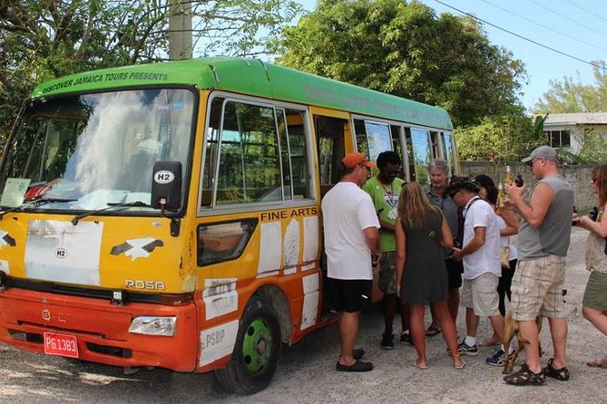 Negril One Love Bus Bar Crawl - What to expect at the Negril cliffs