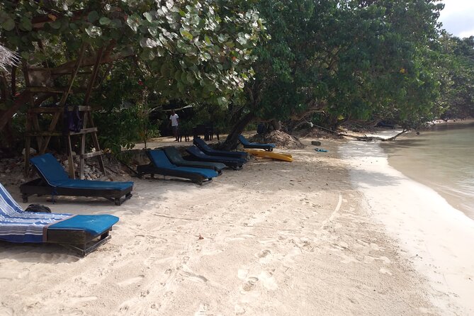 Negril Private and Public Beach with Ricks Cafe from Montego Bay - Rick’s Cafe is the energetic finale