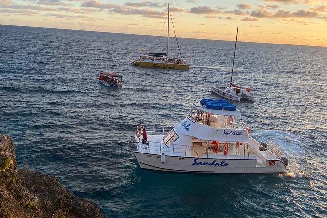 Negril Seven Miles Beach And Ricks Cafe Tour - The value of a private, air-conditioned ride