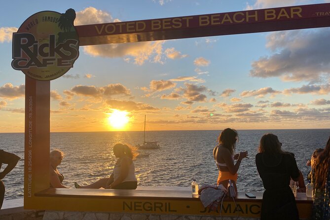 Negril Seven Miles Beach And Ricks Cafe Tour - Rick’s Cafe and its 35-foot cliff