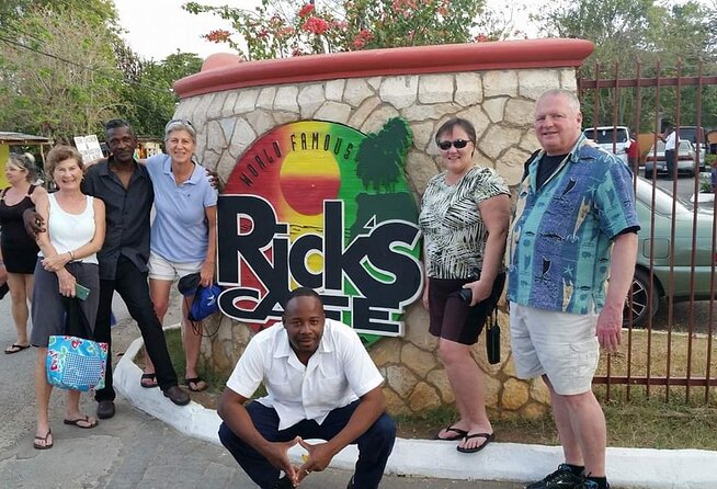 Negril Seven Miles Beach Day and Rick's Cafe Sunset Private Tour - The long road from Montego Bay to Negril