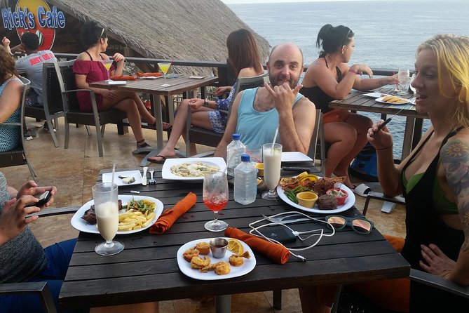 Negril Seven Miles Beach Day and Rick's Cafe Sunset Private Tour - What private really means here